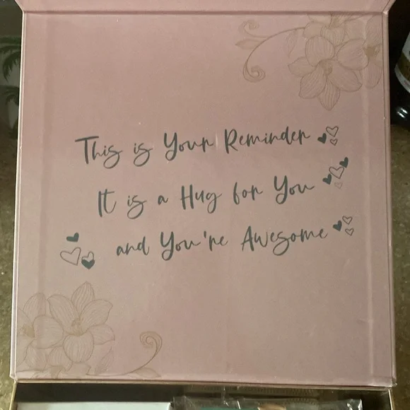 Walowalo Luxury Spa gift set.  New without tag - Picture 3 of 12